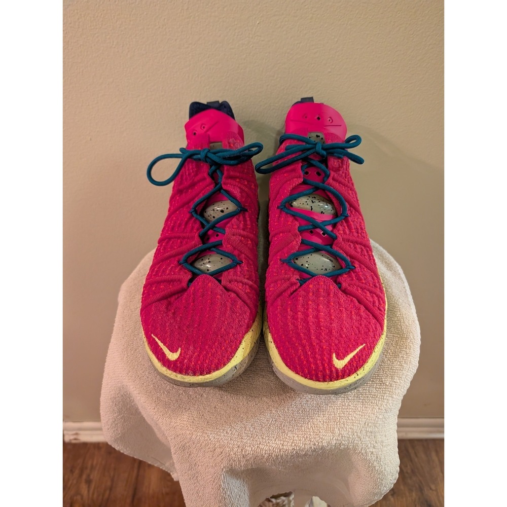 Nike LeBron James XVIII 18 Los Angeles By Night Pink Prime DB8148-600 sz 11.5